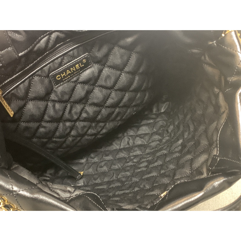 Ch*el 22ss gloss leather chain backpack black