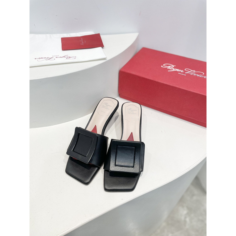 roger u1u1e covered patent leather buckle mules black