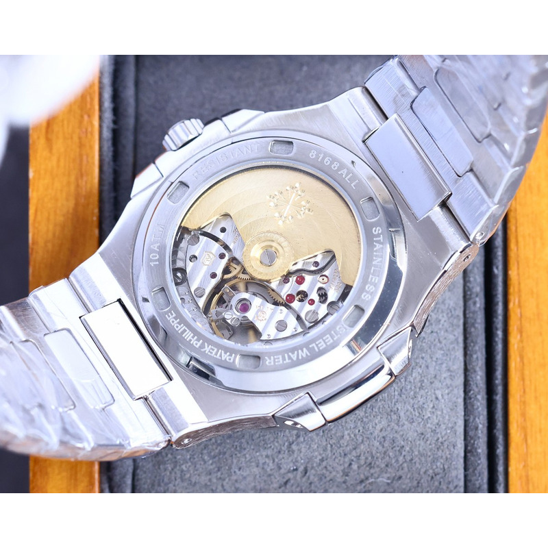 patek philippe nautilus 5719 blue emerald Di*m*nds