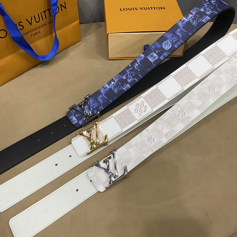 l**is V*t*n white initiales belt