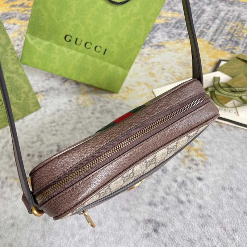 G*u*i sacoche toile motif gg bag