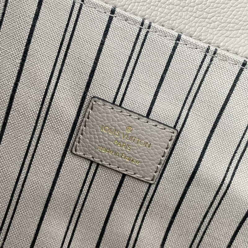 l**is V*t*nl**is V*t*n pochette metis monogram empreinte leather grey