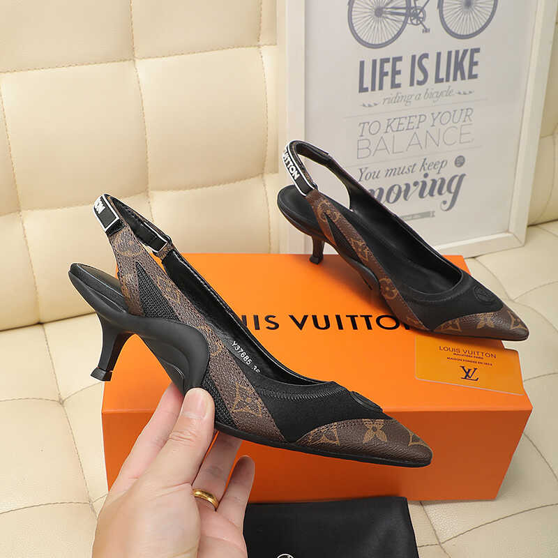 l**is V*t*n archlight slingback pump black/monogram