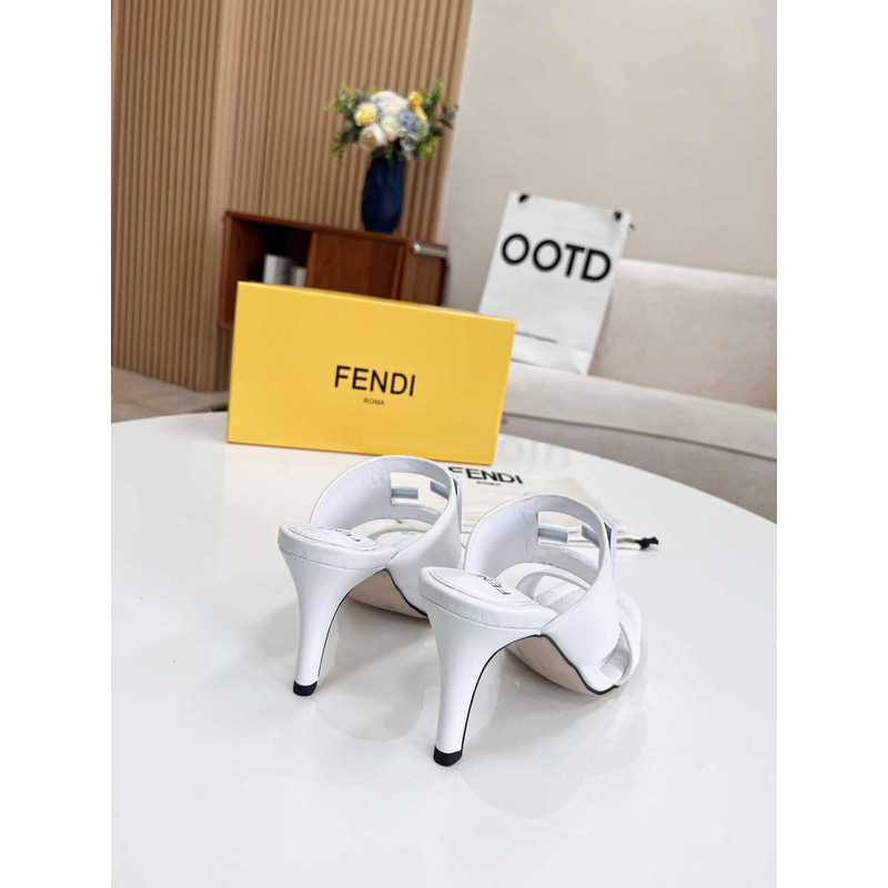 F**di women\