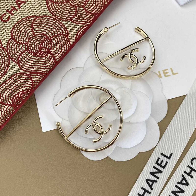 Ch*el hoop earring gold