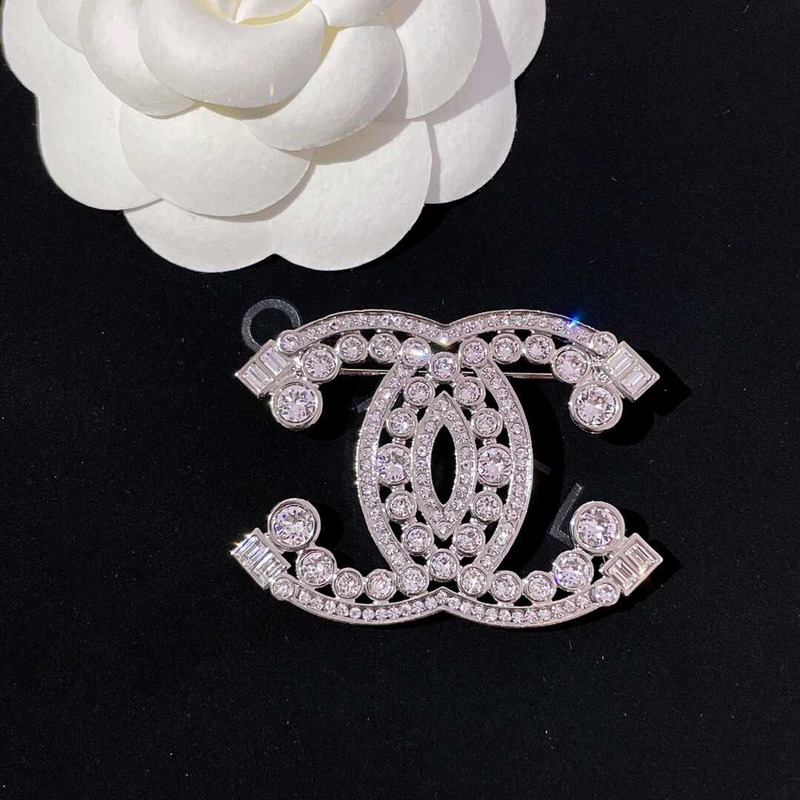 Ch*el cc crystal brooch