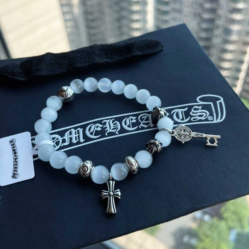 Ch*0me He**ts bead bracelet