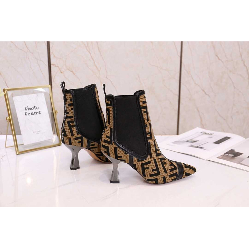 F**di ff ankle boots brown