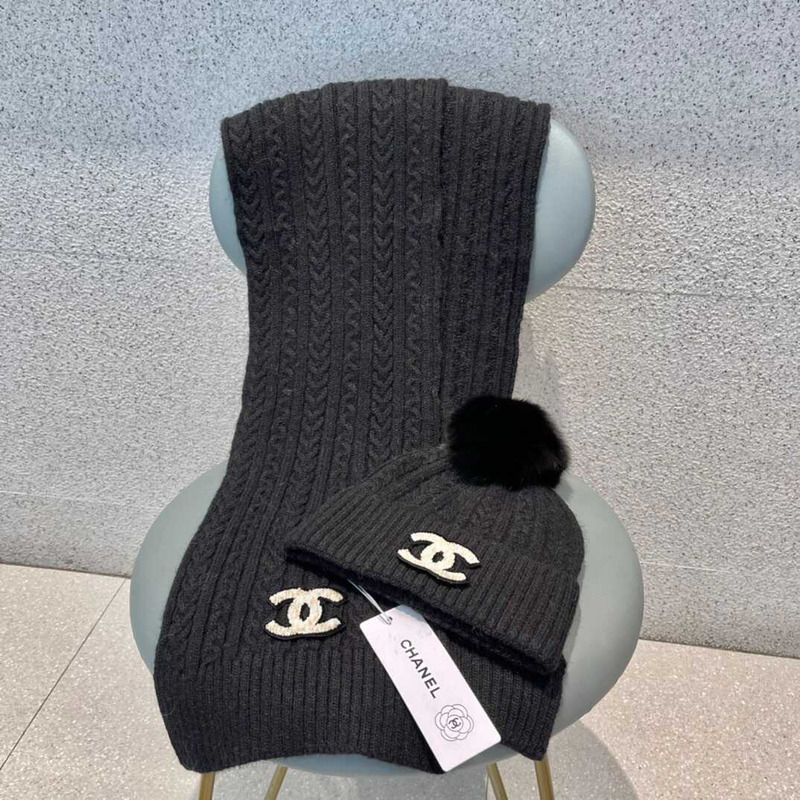 Ch*el pom-pom cap and scarf black
