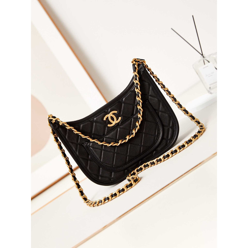 Ch*el hobo handbag calfskin & gold-tone metal black