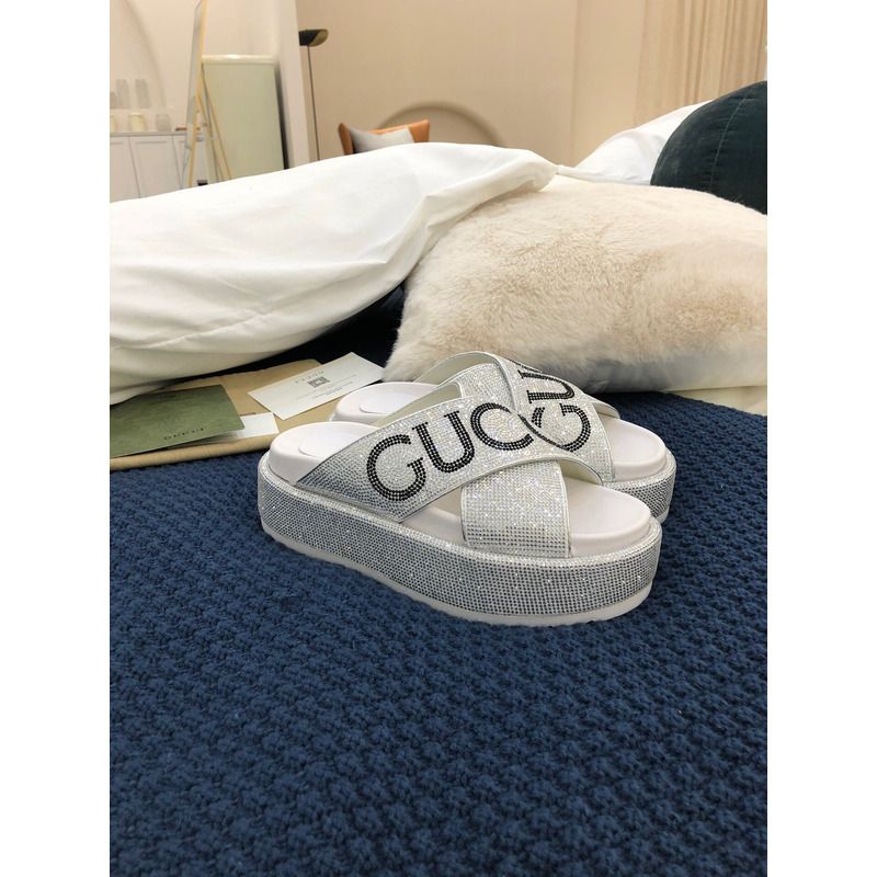g*u*i Di*m*nd shinny platform white