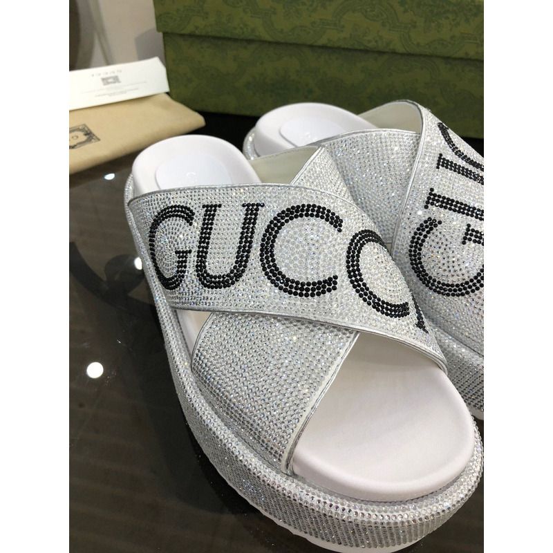 g*u*i Di*m*nd shinny platform white