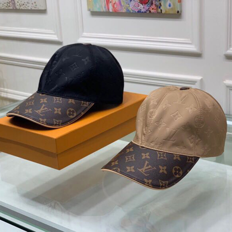 l**is V*t*n monogram baseball cap