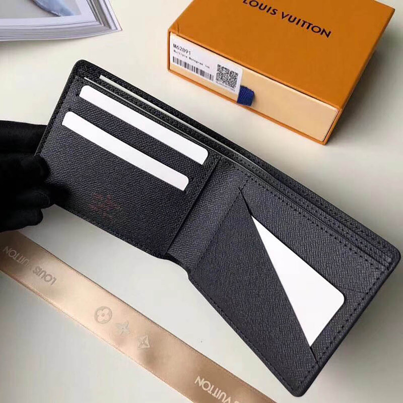 l**is V*t*n multiple wallet m62891