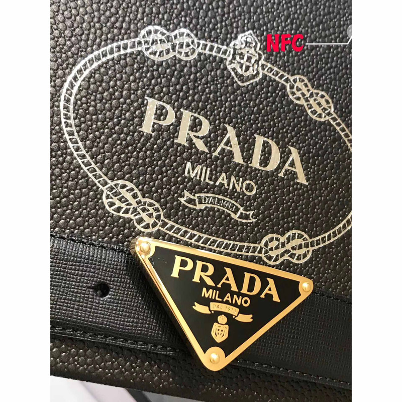 Pra*a leather belt